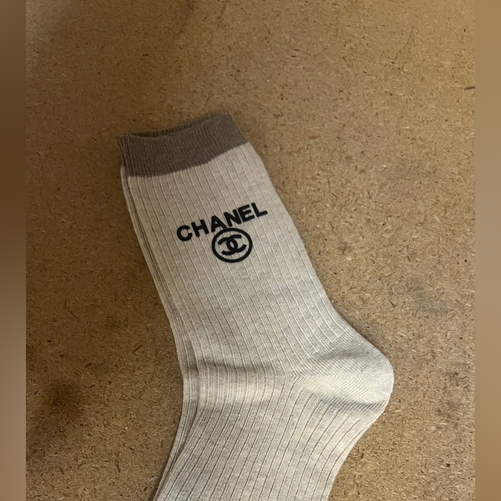 Beige Ribbed Woman Socks